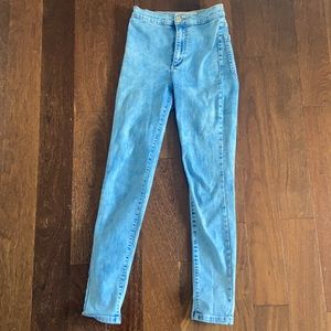 Garage size 01 high rise jeans